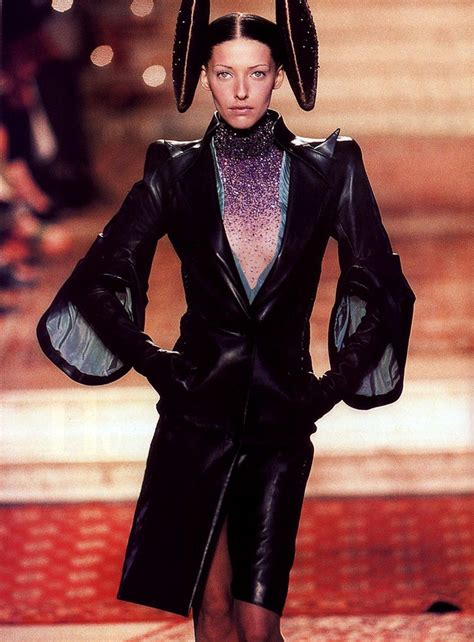 givenchy couture fall 1997|alexander mcqueen givenchy.